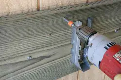 SDS Screws on ledger